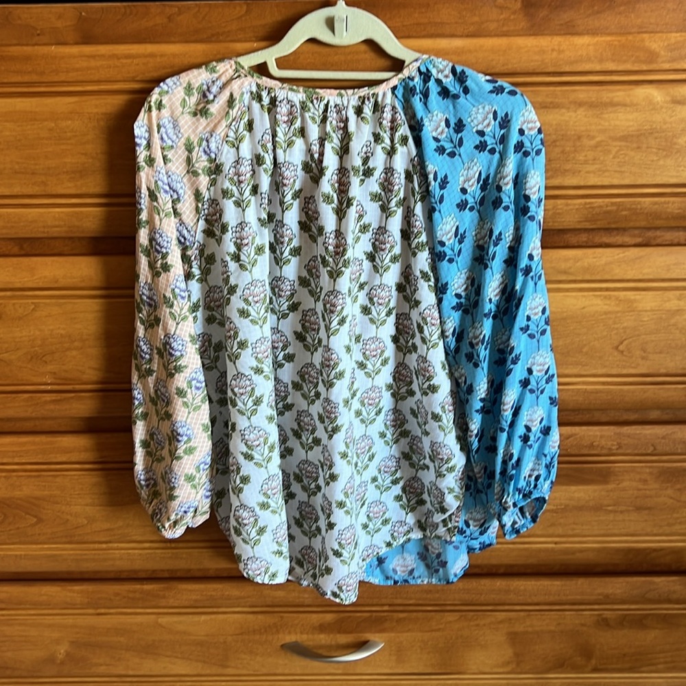 Roller Rabbit blouse - Picture 3 of 5
